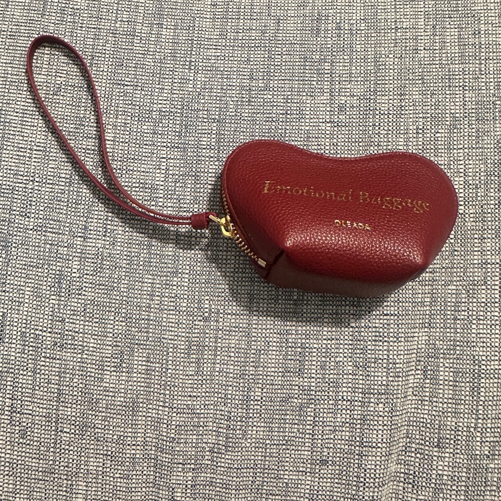Mini Le Coeur Pouch (Mini)
Vegan